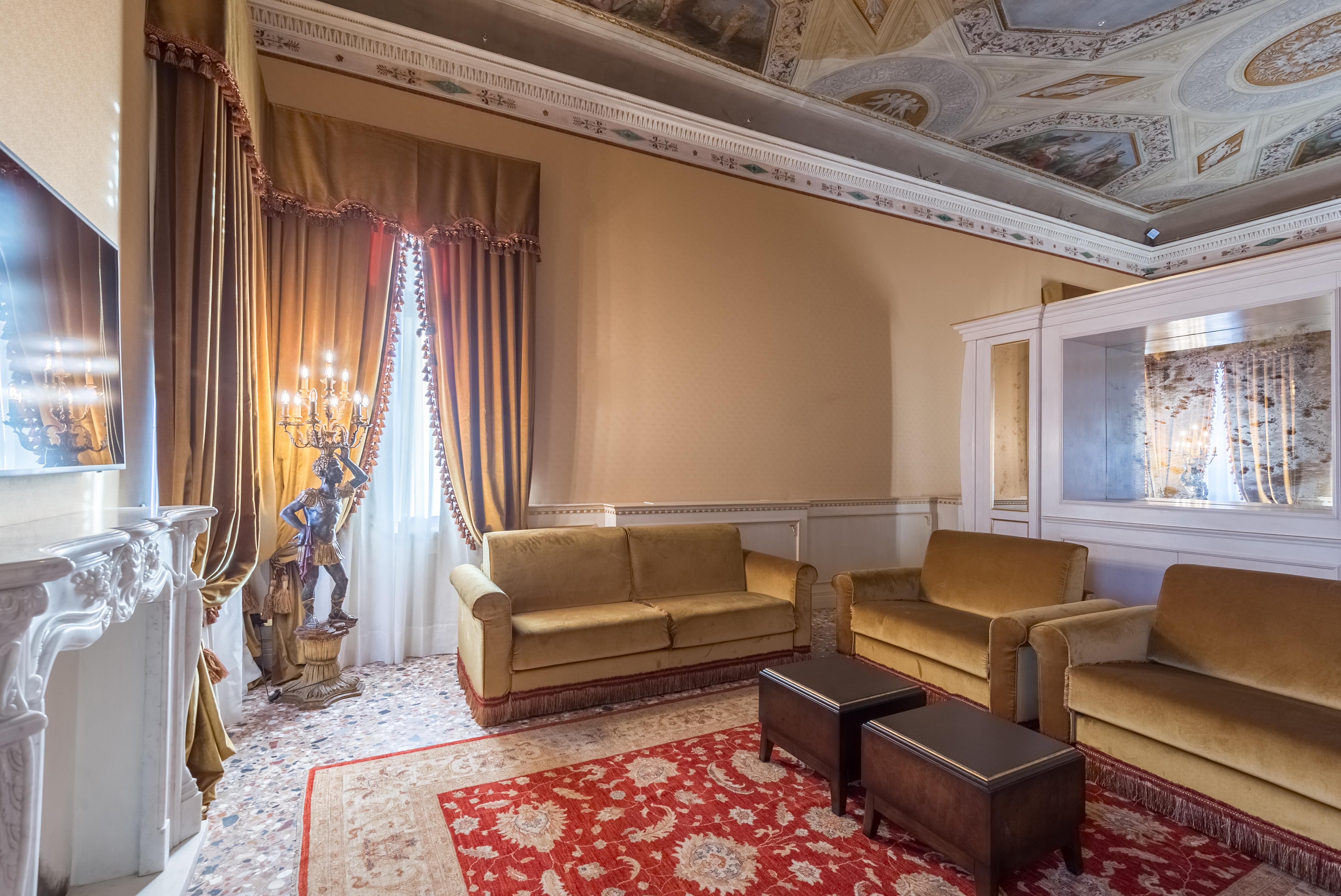 Hotel Nani Mocenigo Palace Venezia Esterno foto The Hall of the Knights
