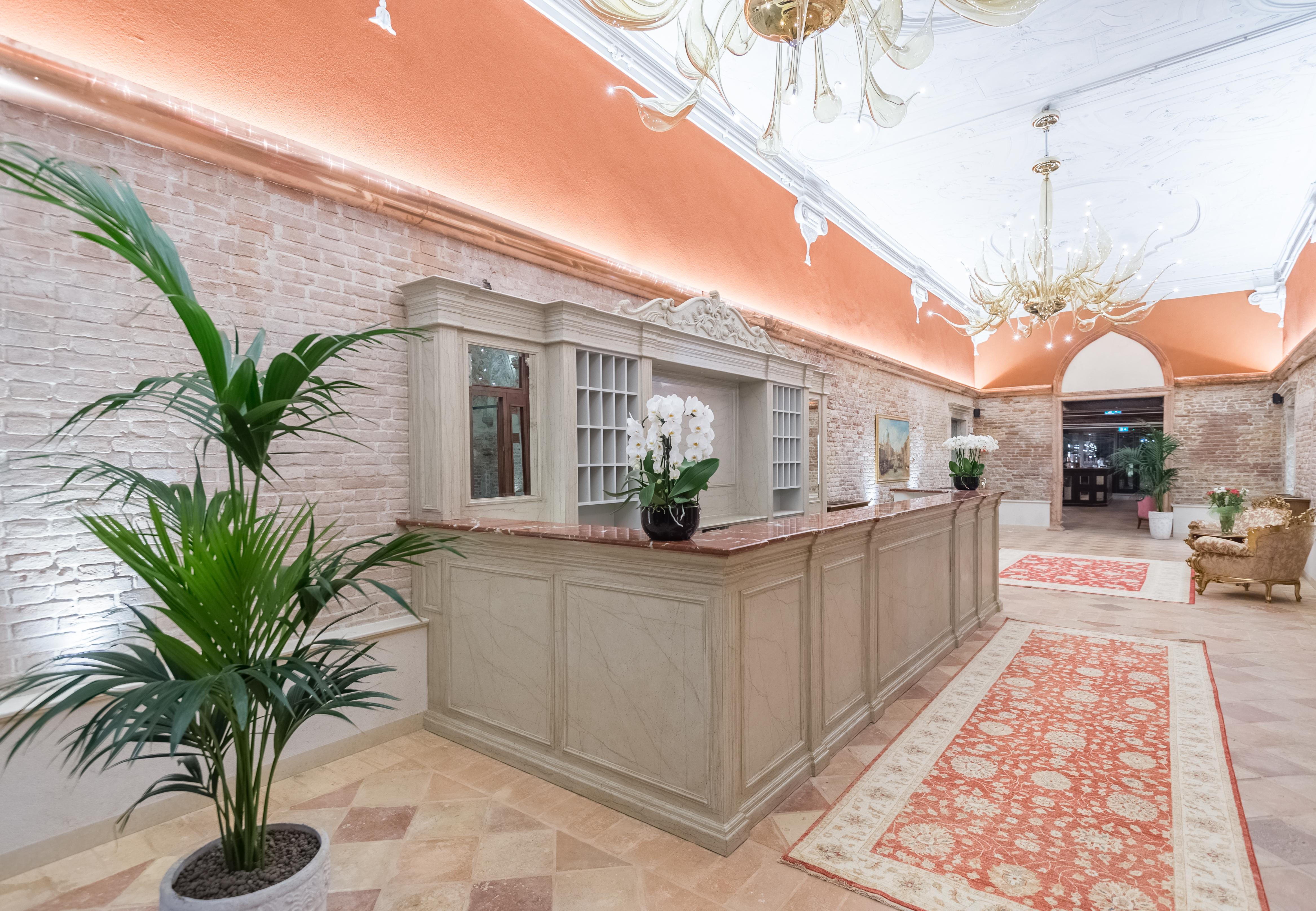 Hotel Nani Mocenigo Palace Venezia Esterno foto The lobby of the hotel