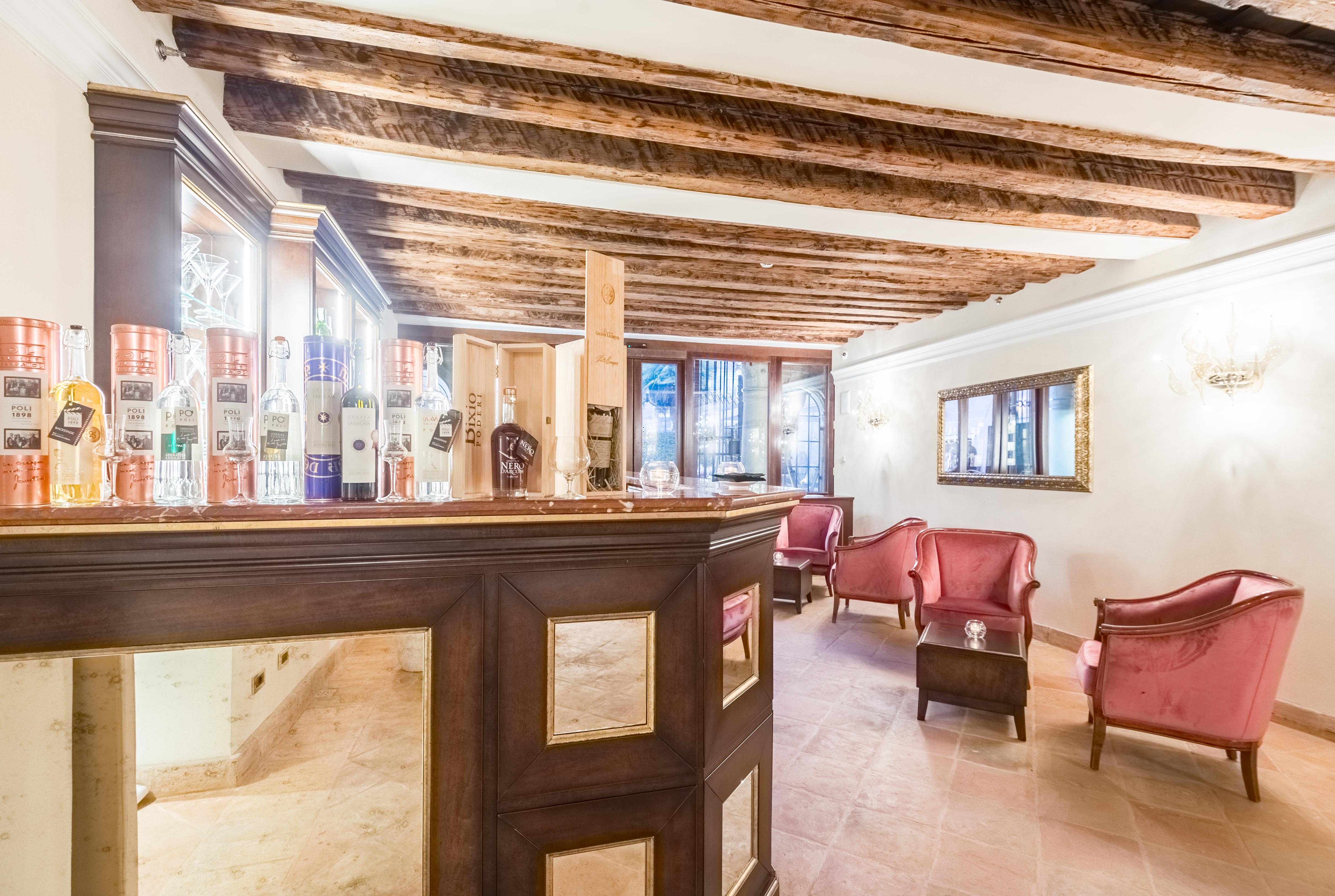 Hotel Nani Mocenigo Palace Venezia Esterno foto The bar at the Hotel de la Ville