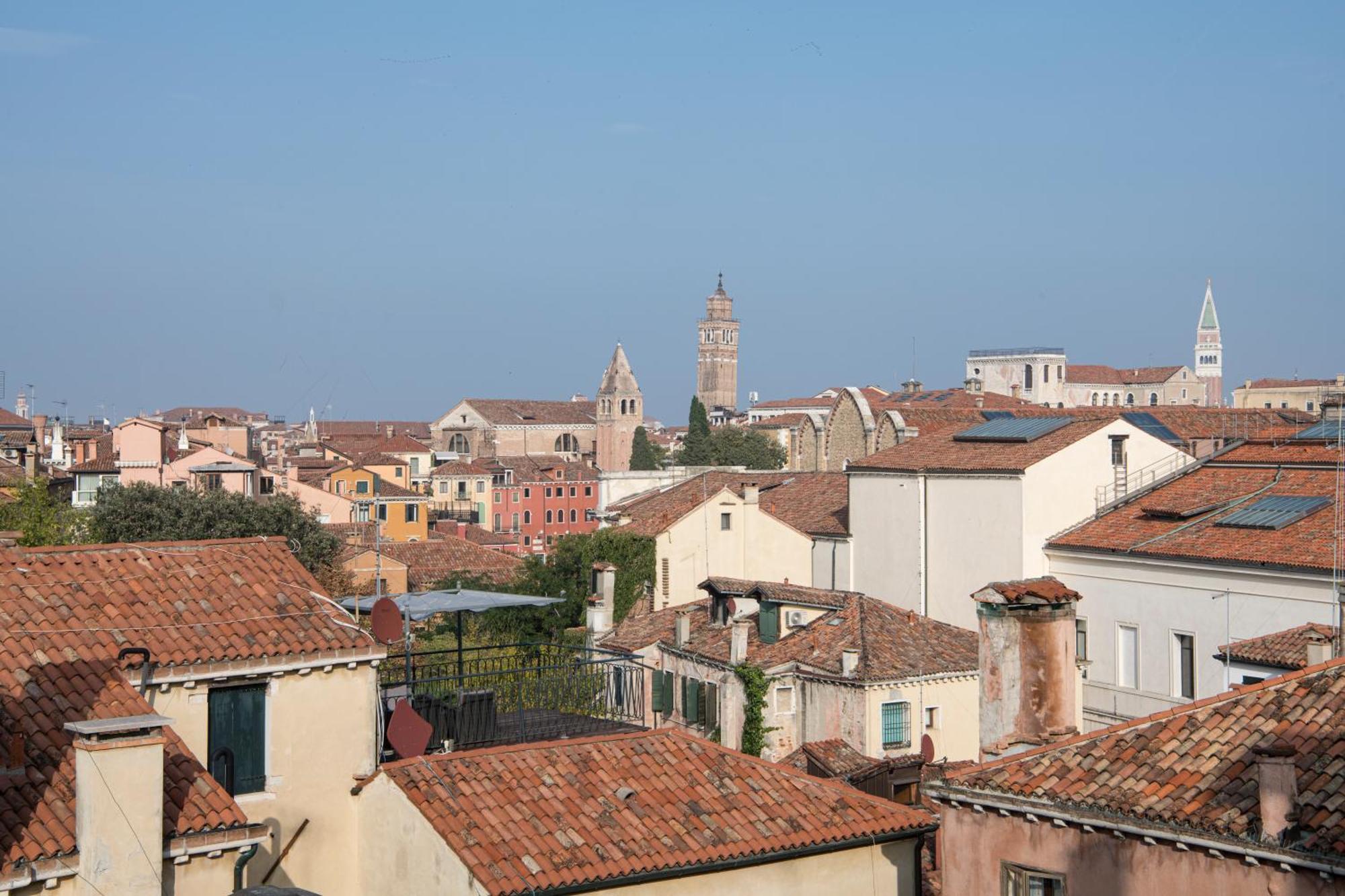 Hotel Nani Mocenigo Palace Venezia Esterno foto View of the city